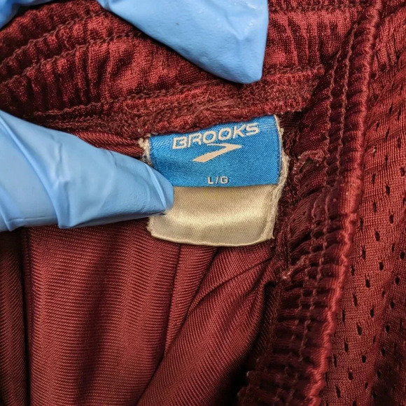 Brooks Maroon Mesh Training Shorts Mens Size Large - Picture 9 of 11
